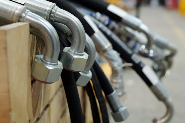 Row of new metallic details for huge industrial machines hanging over border of large wooden box inside modern plant SSUCv3H4sIAAAAAAAACoxUy27bMBC8B8g/GDxXKF/iI8ceeivQe9HDUqJjwpJoiFTaIMi/l5IsmUpsozdxljs7u5rl2+PDbocMBFehp93beEpn1zRDiD1E57sE4y9nvLddbfsceemZwDlgaxd976DJQQOxOnTQ2gR2Q9OM8PsURCFCHIINWfVwGGK0fYi+OiaYLSx1b6EN0U00K0oo6/c5ALU39lPyyXd1mQOVb/zQG/83gSQTVEG0z6mDjaRlQL/m824JzEwQUwj9tP7UWHTmnzsZzBj5YTu0oHOVGxTfLAzx9et3CIdx8teoXKhs00Bn/RAupPPH73UEz7arXi/6Pw91bWScIN5UonTlXQg/TnWbXZbiWsbmd+UZeltPyqv1GmhfPyRyMJJgJQvJBSt4DbYAwqGwSlFlVAmYwDWuKimJ7sW20B9t/KifZf3OH++ZHXrbWJj9ec5CCktFalAFN7AvOK5VYSSYotpbYoQQlohqopwloOOfNPh2stOZFIba+cxeL76CZrzAssqn3lWue87SfDxM27ekVX7oYj9OCS0TRY33JzDJh0+7feK0C36AENL1esFzx6dd921Wp/NxavjMiuq0EuMxjUoTonWpNSYKa1GifIkPLvFMchaBw6nxUNv6nhOJ4EIoKrS4YZ35AmOSXi4sSz/HlKTihlPHC5KUWmXJy1Mwx7TAJLNK/iqMcVqWeHoeLqs77mLrUg//0RfXEt/tSzB+qy+dTvxuX1IreaMvymmpP9t5ynf1necWUcIYKTHTbDXVRjdK1EpLzskaX2Qnz9oQWgiJj1LMMCZMrLc2DSCuUwxzodf4oh+R9MewSmWmLTord+O0EU5uwntSFSVjtuAcWAHATUEJL6mRezqa8vHh/R8AAAD//wMAWZ1xdtgGAAA=